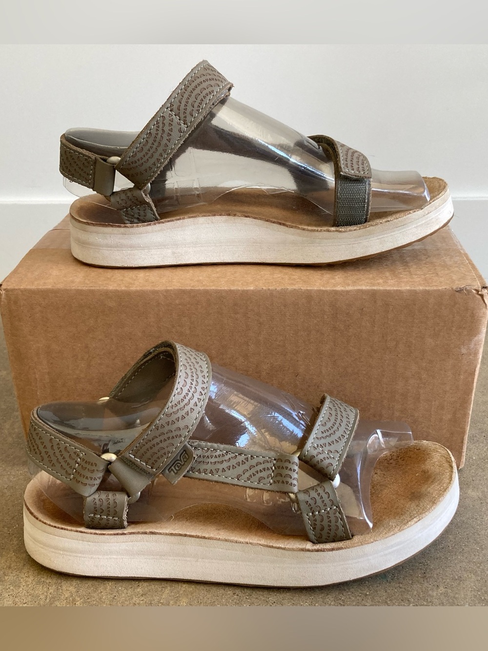 TEVA Women's Midform Universal Geometric Leather Platform Sandals 8
